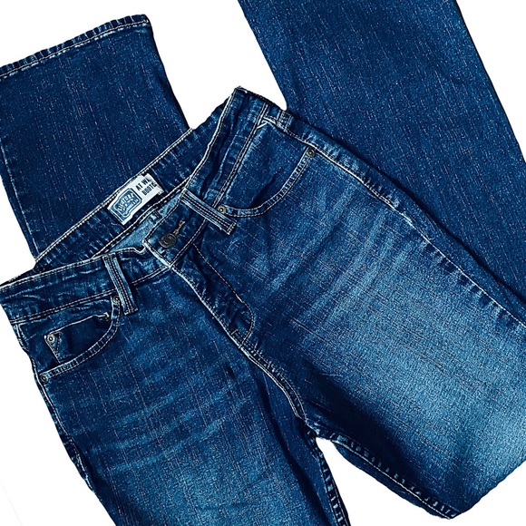 Levi’s Strauss & Co Denim Jeans, Signature At Waist  Classic Bootcut Denim Jeans - Picture 6 of 11